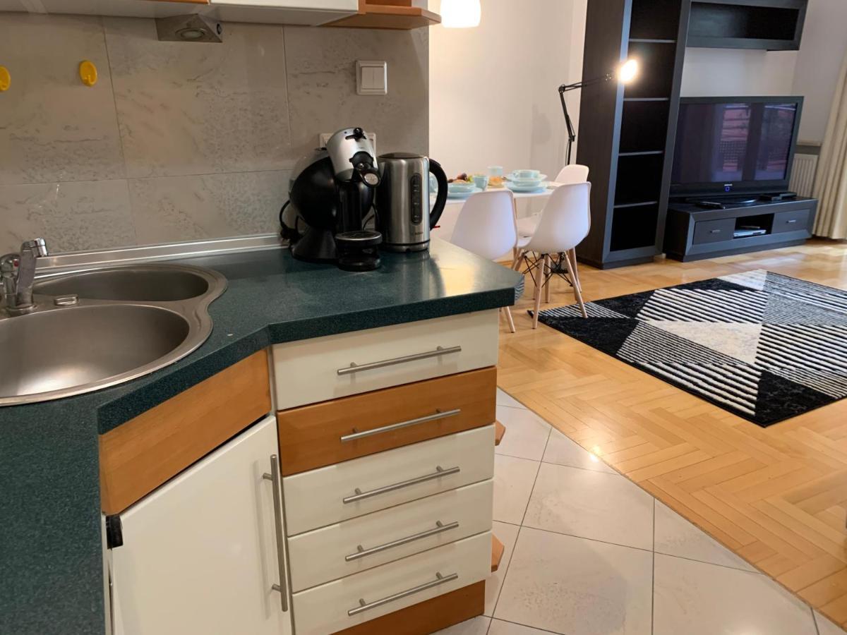 Апартаменты Modern 1Br Flat In Heart Of Warsaw With Parking Экстерьер фото